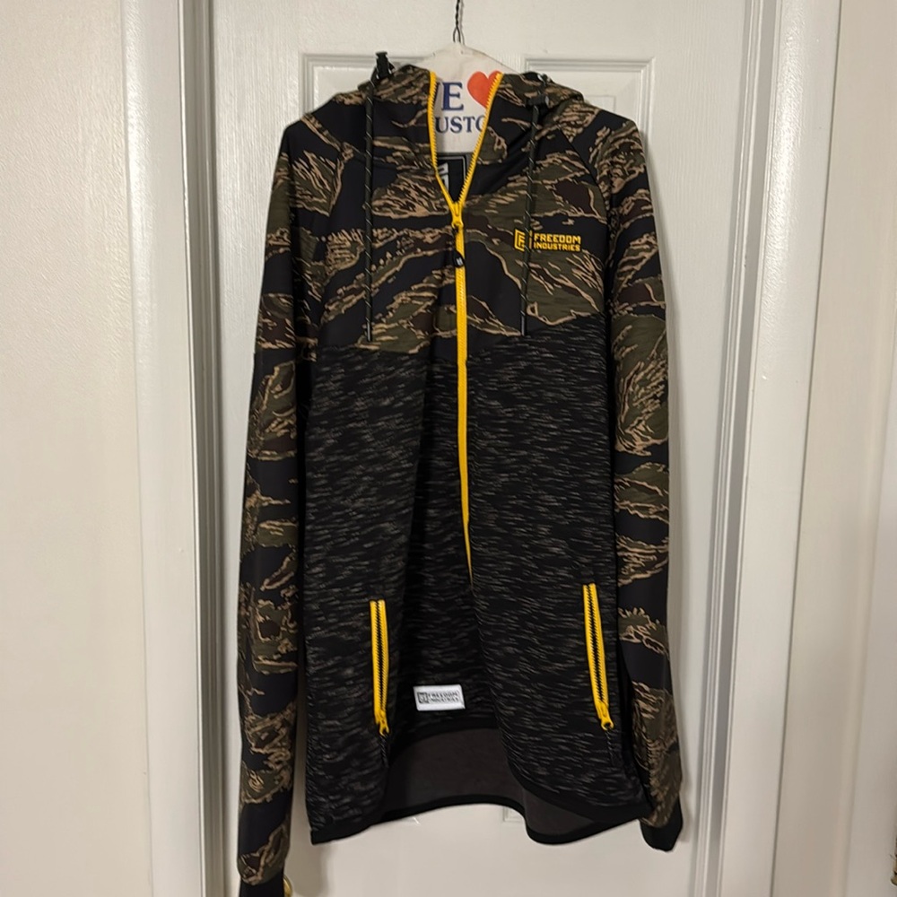 Freedom industries hoodie/jacket. New and Never worn 3xl